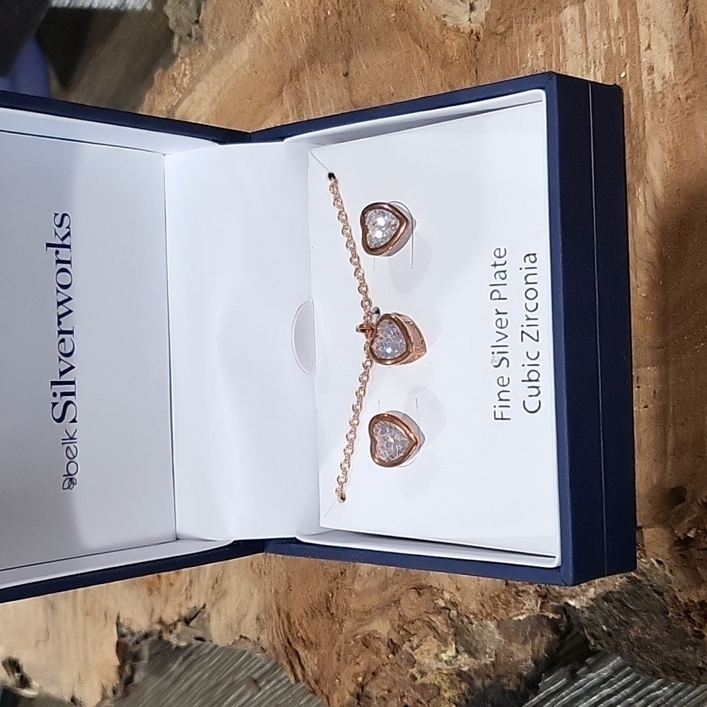 NWT Belk Fine Silver Plated rose gold CZ heart shape earrings and necklace set